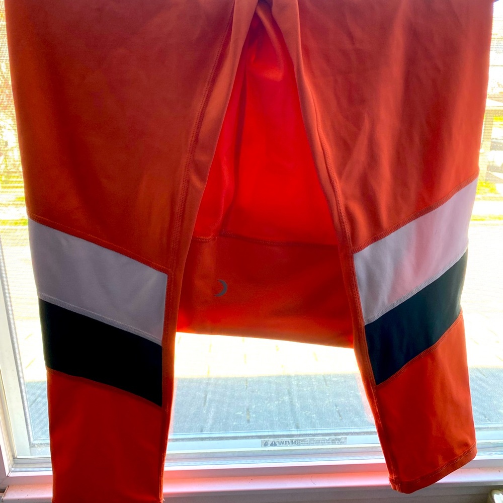 Tangerine Angle Block Light n Tight Hi-Rise 7/8 24" Leggings.